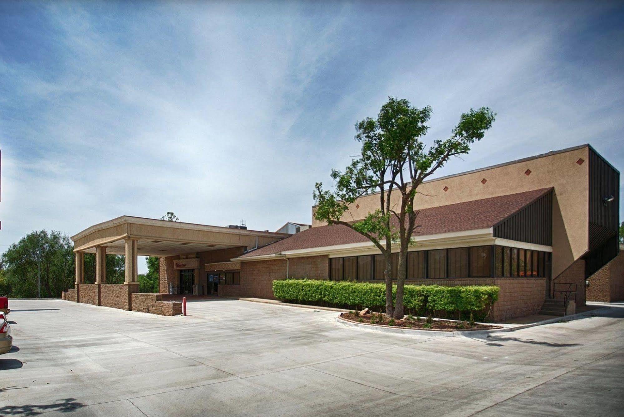Travelodge By Wyndham Enid Exterior foto